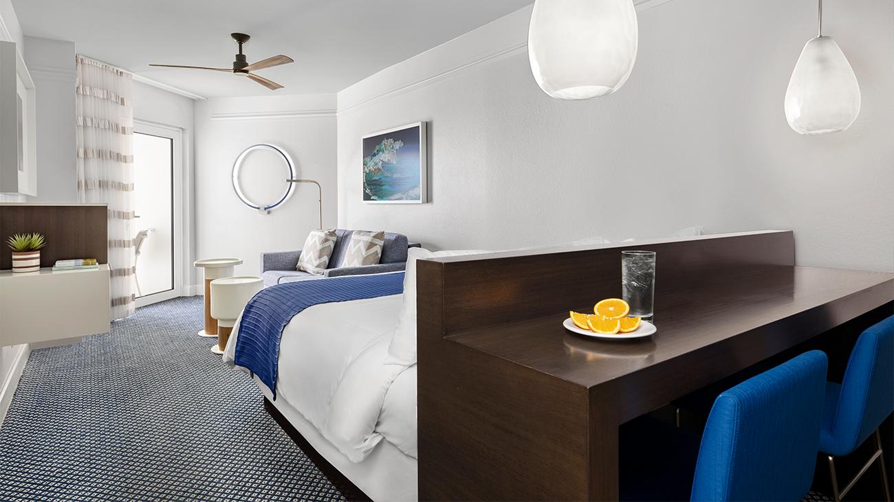 ab-guestroom-villa-dining-room-bed--living-room-interior-photo