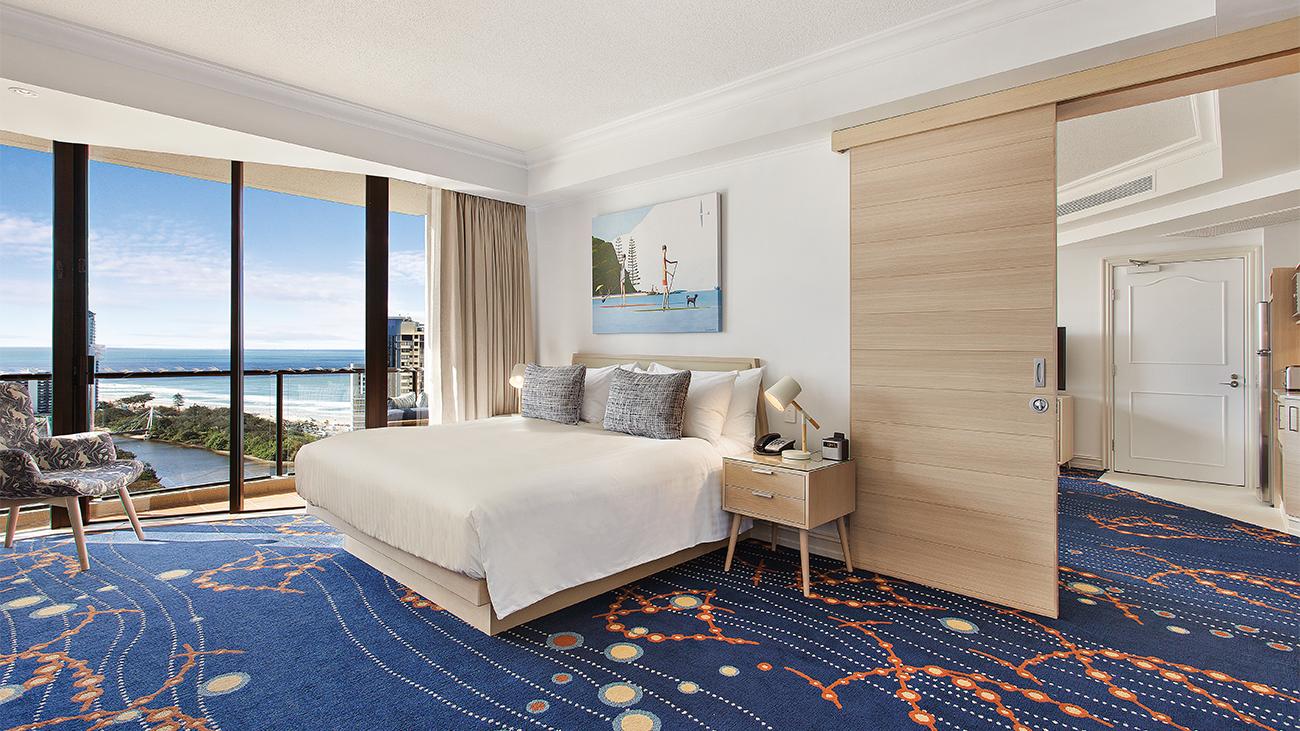 ta-suite-master-bedroom-interior-photo