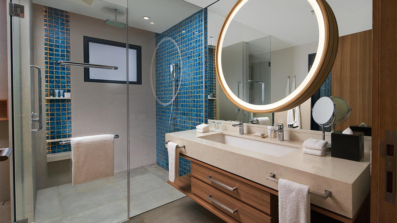 bo-villa-one-bedroom-master-bathroom-interior-photo