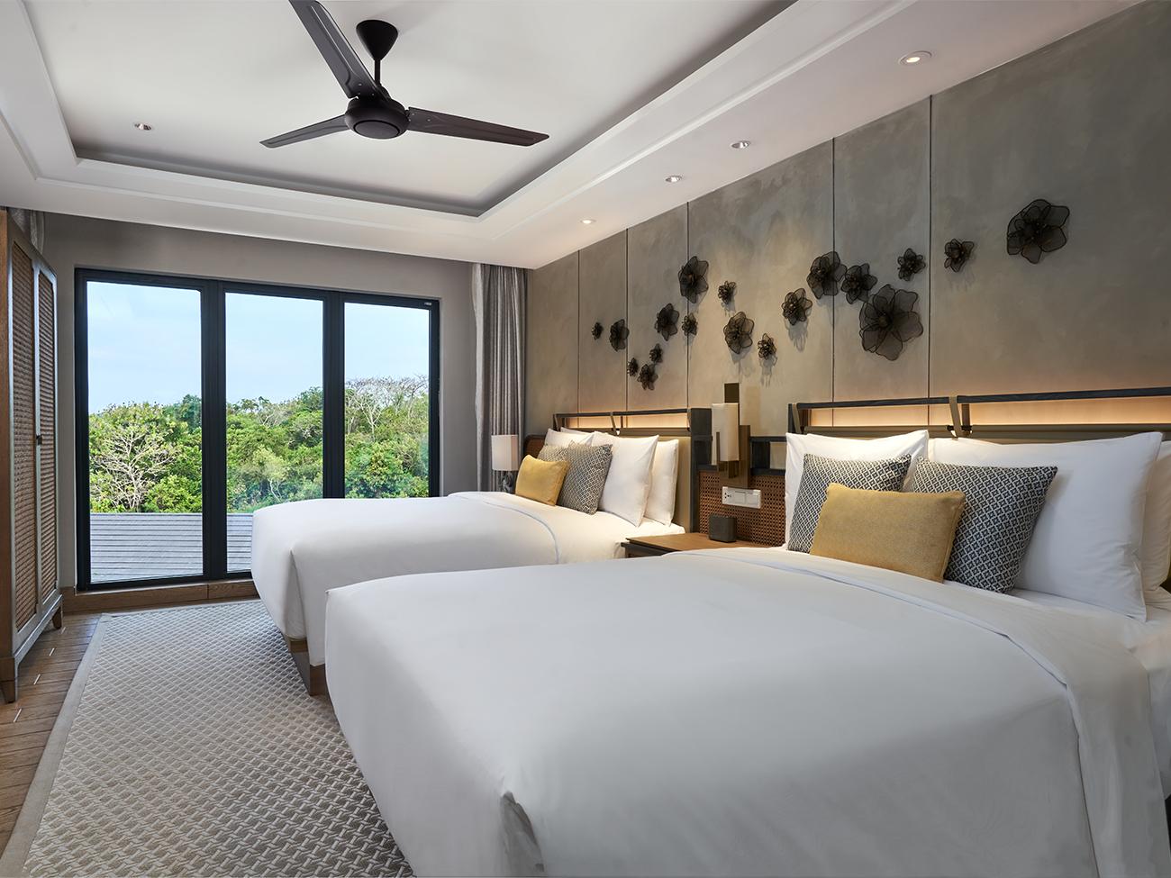 bo-villa-two-bedroom-guest-bedroom-interior-photo