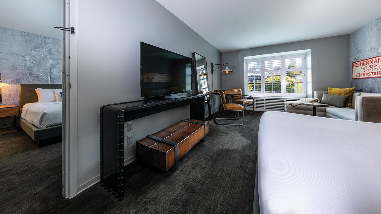 fs-connected-guestroom-guest-bedroom-interior-photo