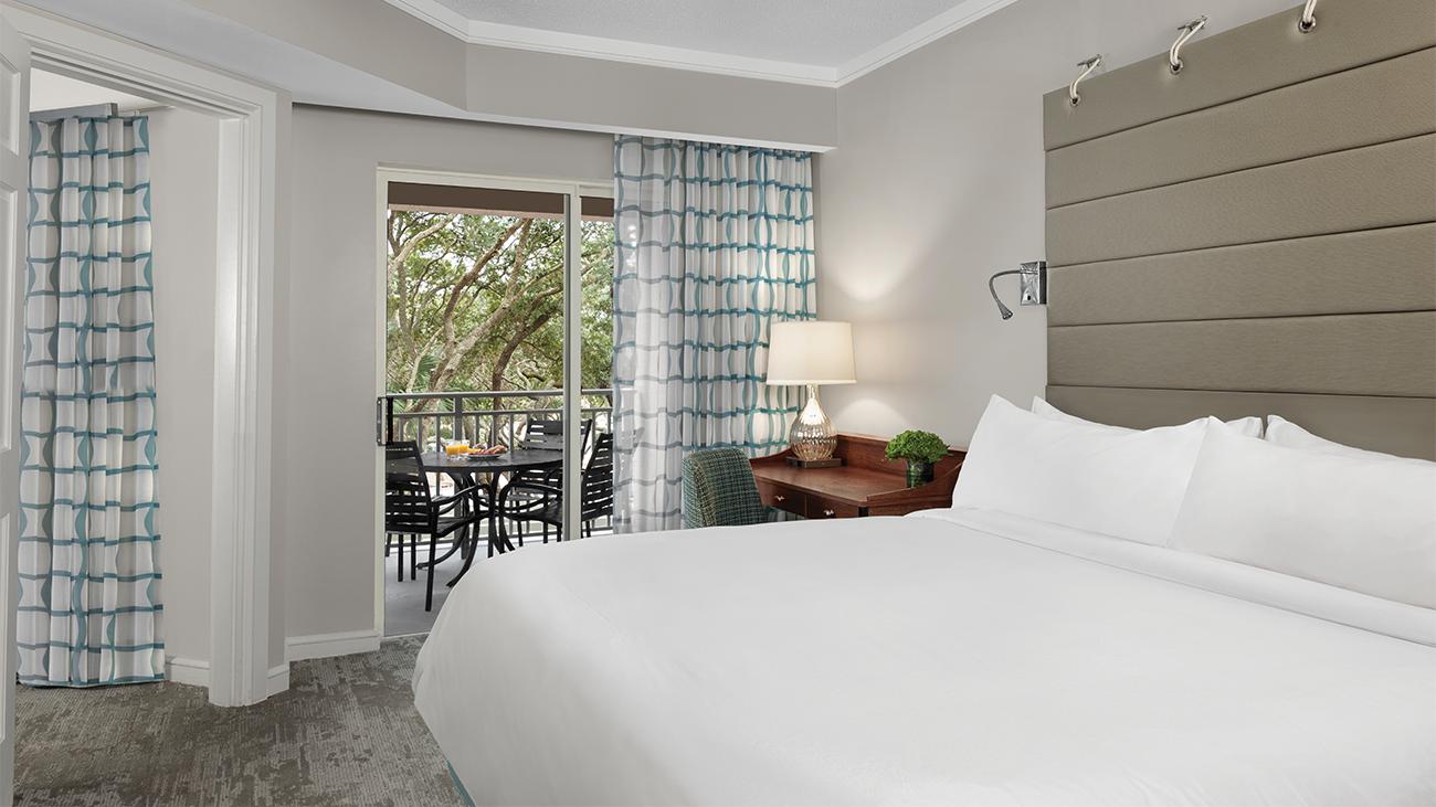 gr-two-bedroom-ocean-side-master-bedroom-interior-photo