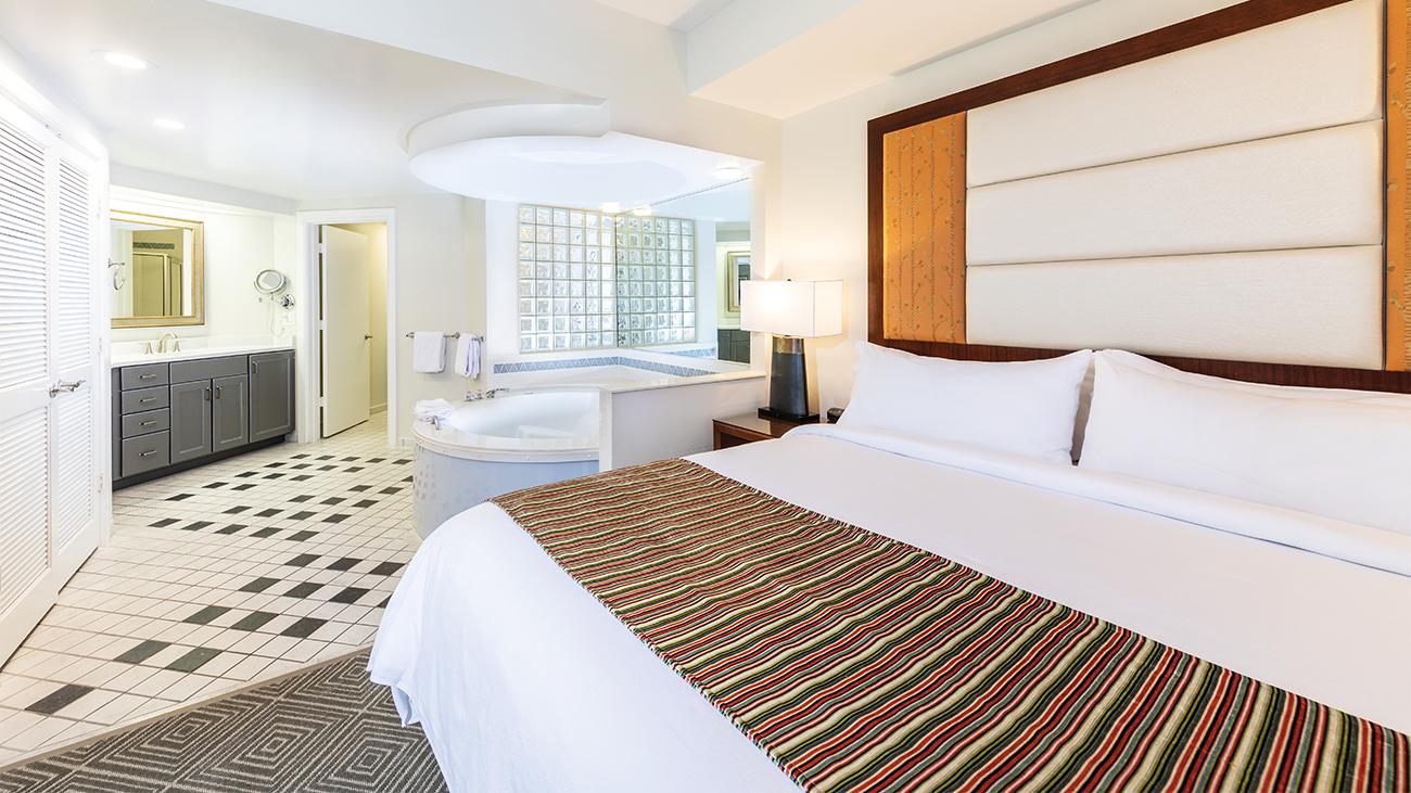 im-three-bedroom-master-bathroom-interior-photo-1