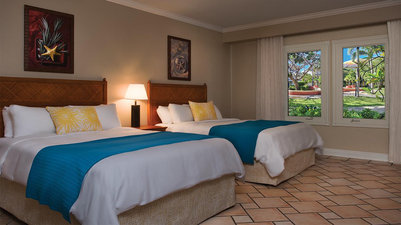 kt-villa-guest-bedroom-interior-photo