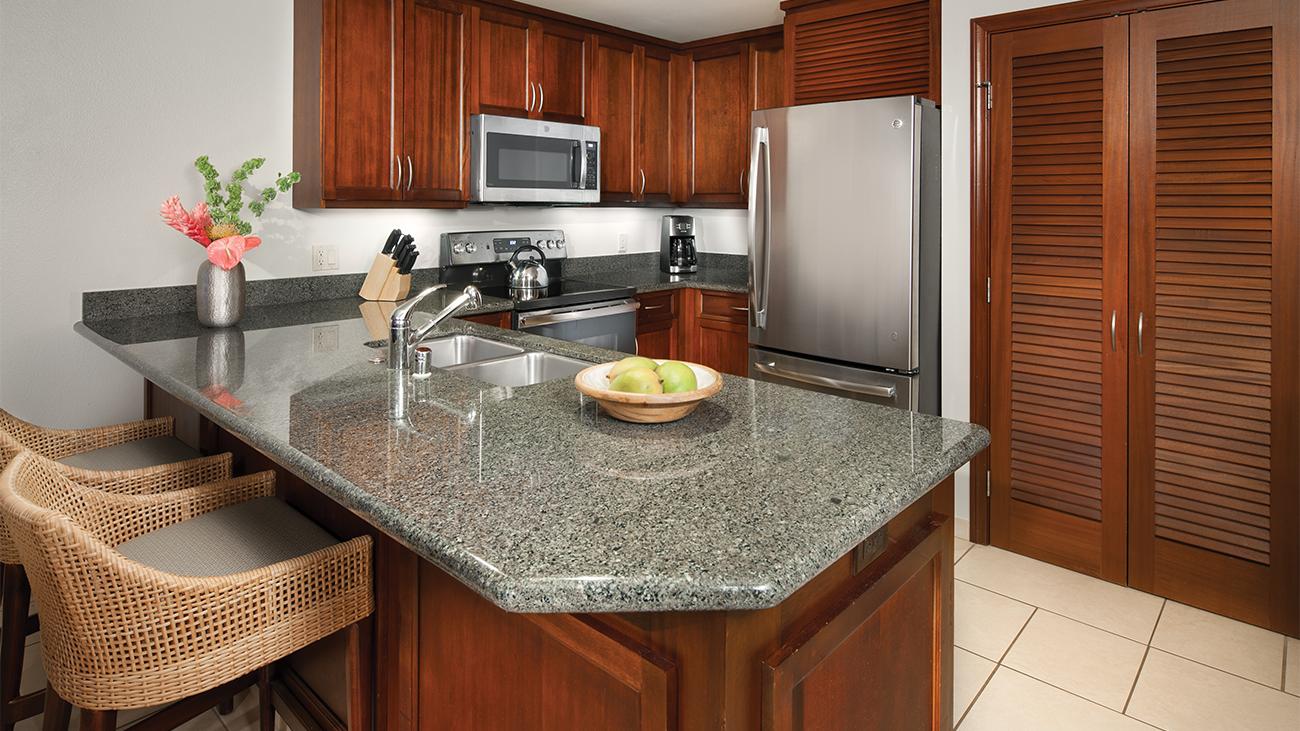mu-two-bedroom-lahaina--napili-towers-kitchen-interior-photo