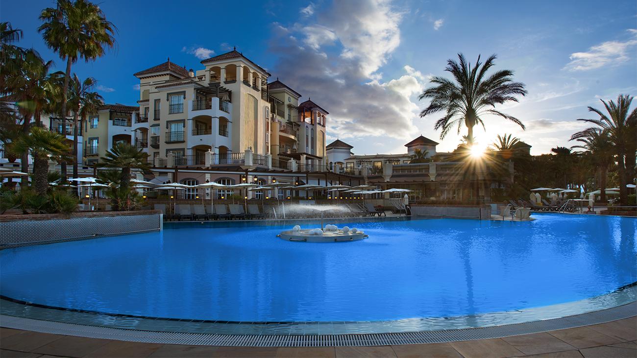 La Fuente Outdoor Pool