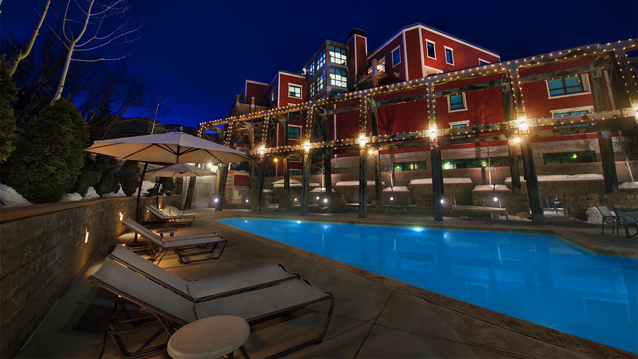 Indoor/Outdoor Pool - Outdoor Patio