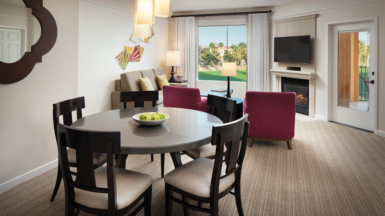 sr-villages-villa-dining-room-and-living-room-interior-photo