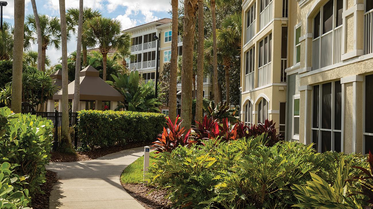 Bella Exterior