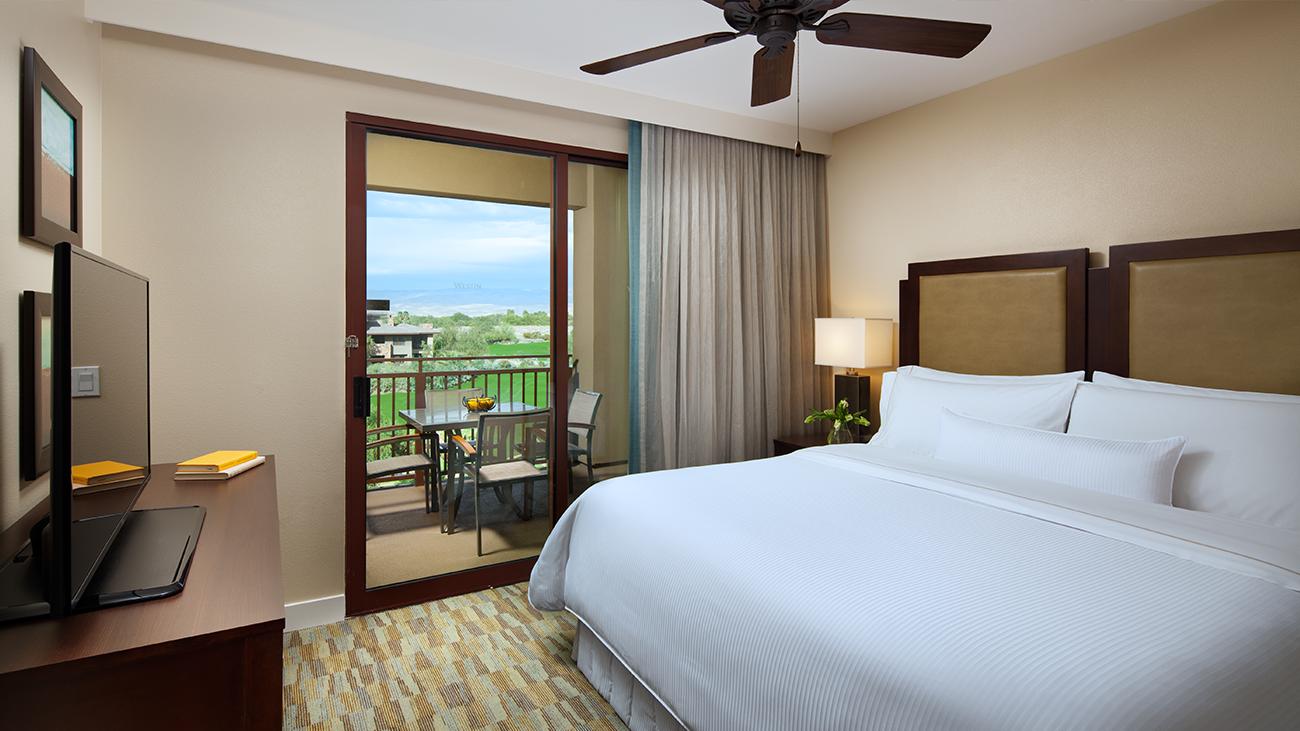 wdw-two-bedroom-lockoff-guest-bedroom-interior-photo