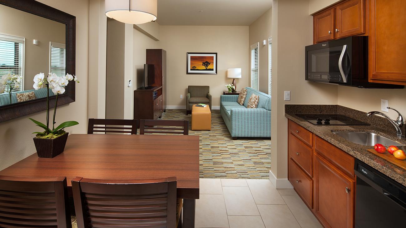 wdw-two-bedroom-lockoff-dining-living-and-kitchenette-interior-photo