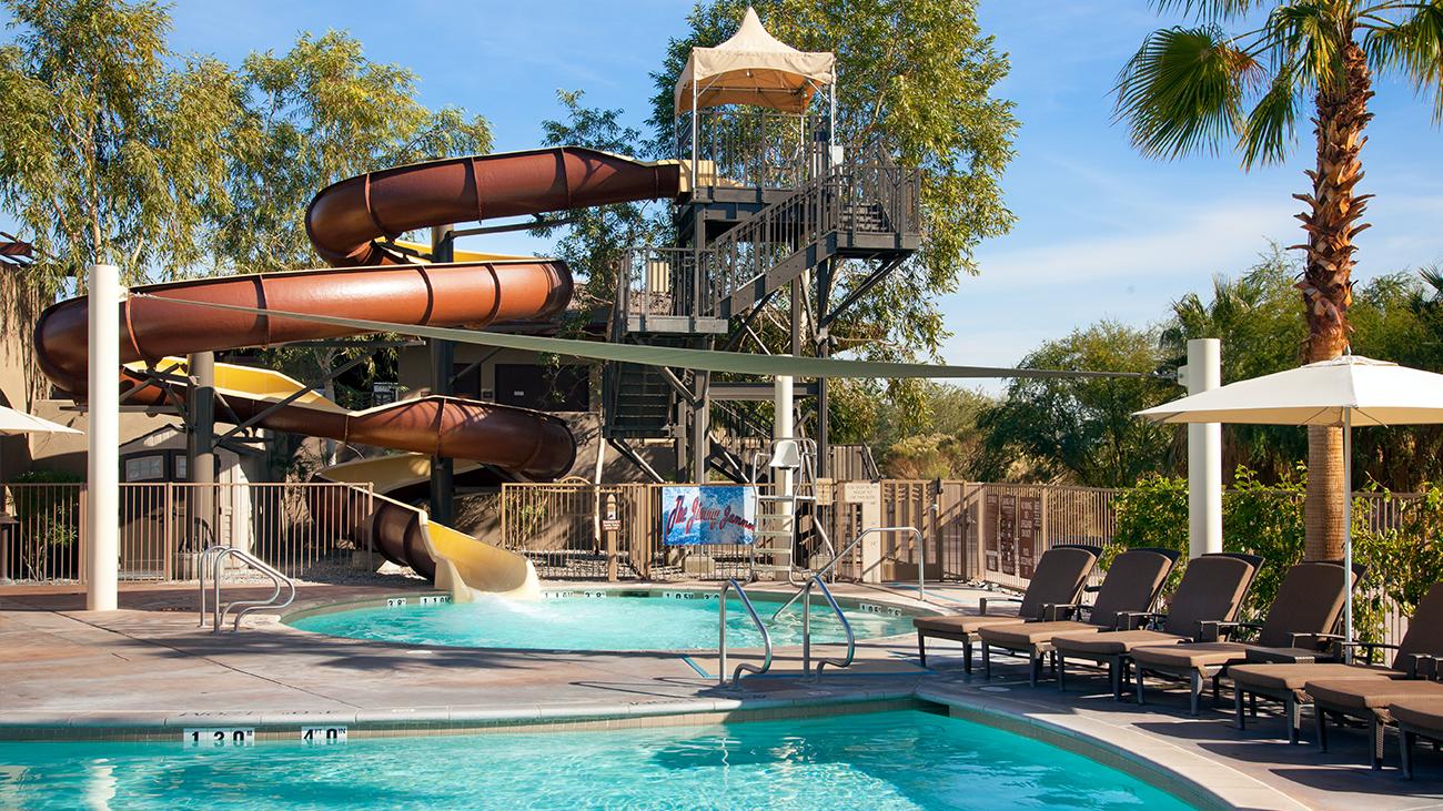 wdw-amenities-mirage-pool-deck-main