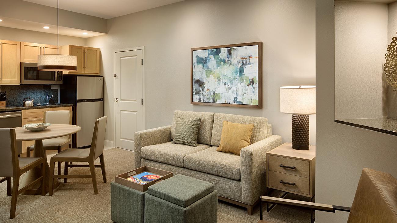 wkv-two-bedroom-lockoff-one-bedroom-living-room-den-interior-photo