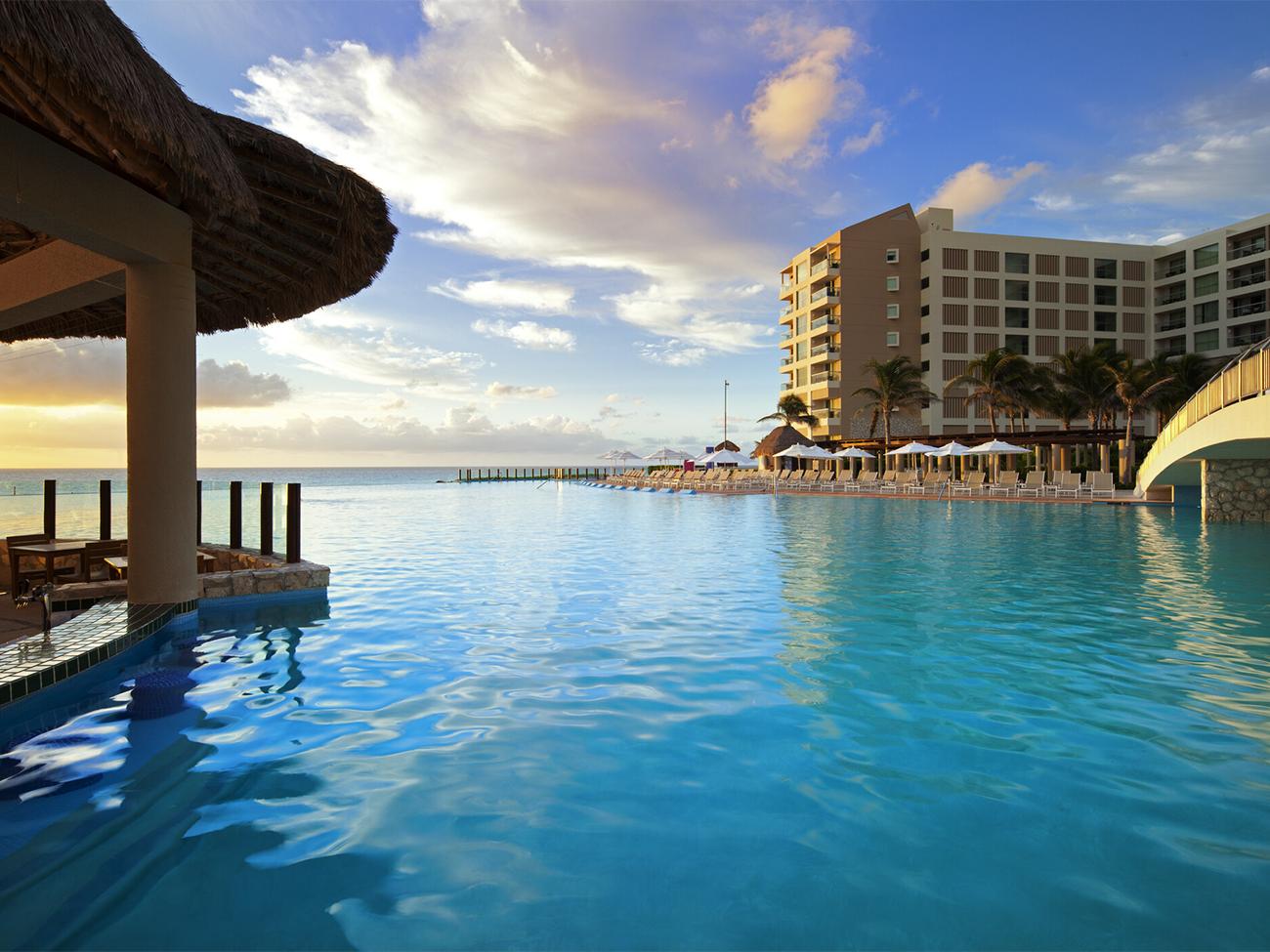 Image of The Westin Lagunamar Ocean Resort in Cancún.