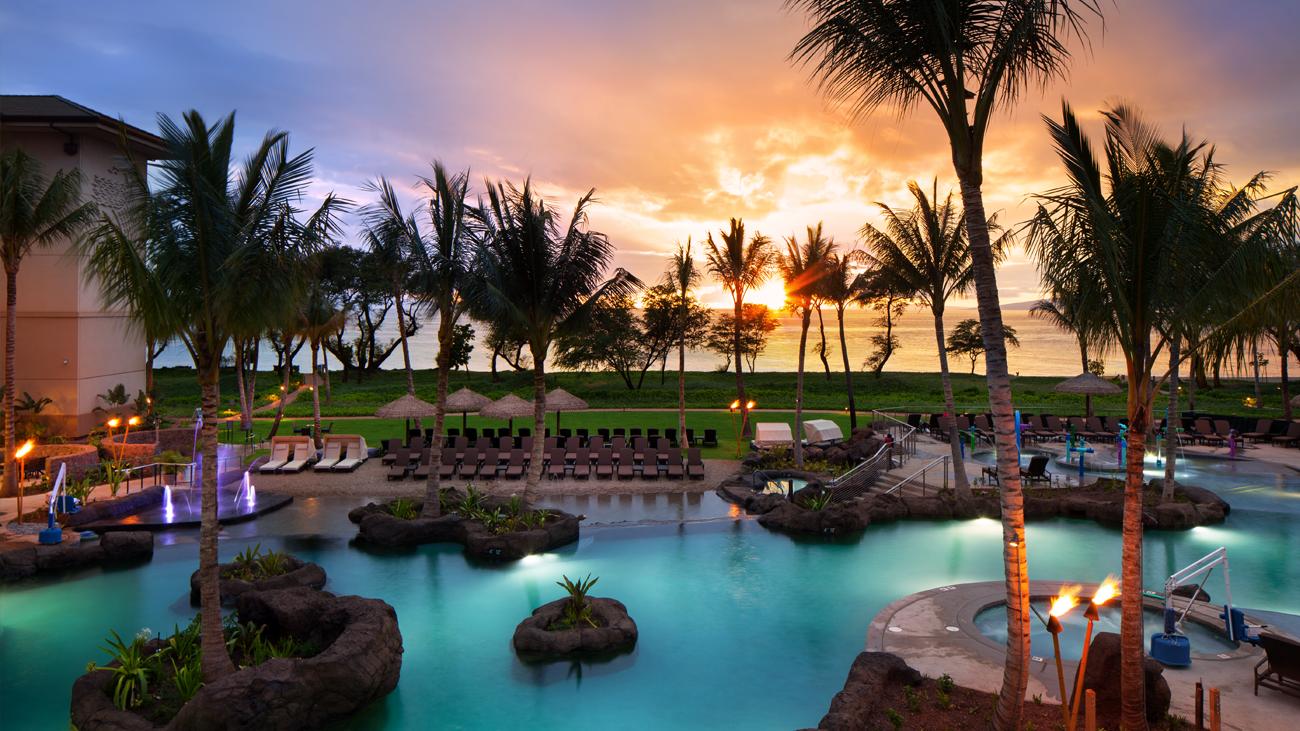 wnov-amenities-resort-pools-main