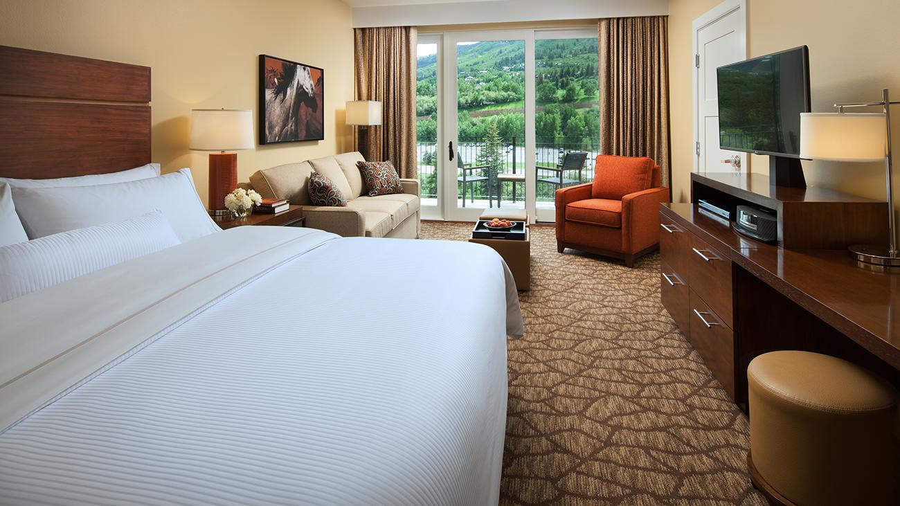 wrf-two-bedroom-lockoff-bedroom-and-living-room-interior-photo