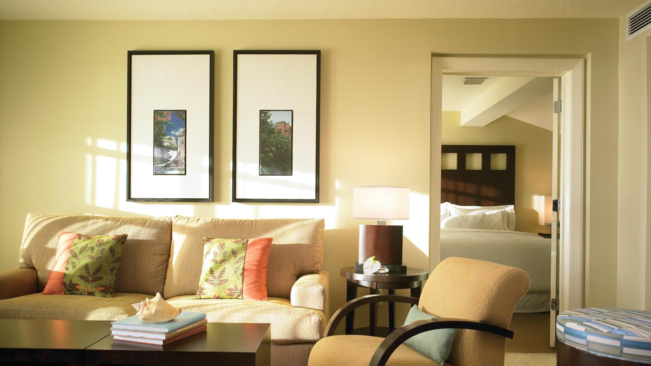 wsj-bay-vista-three-bedroom-living-room-three-interior-photo