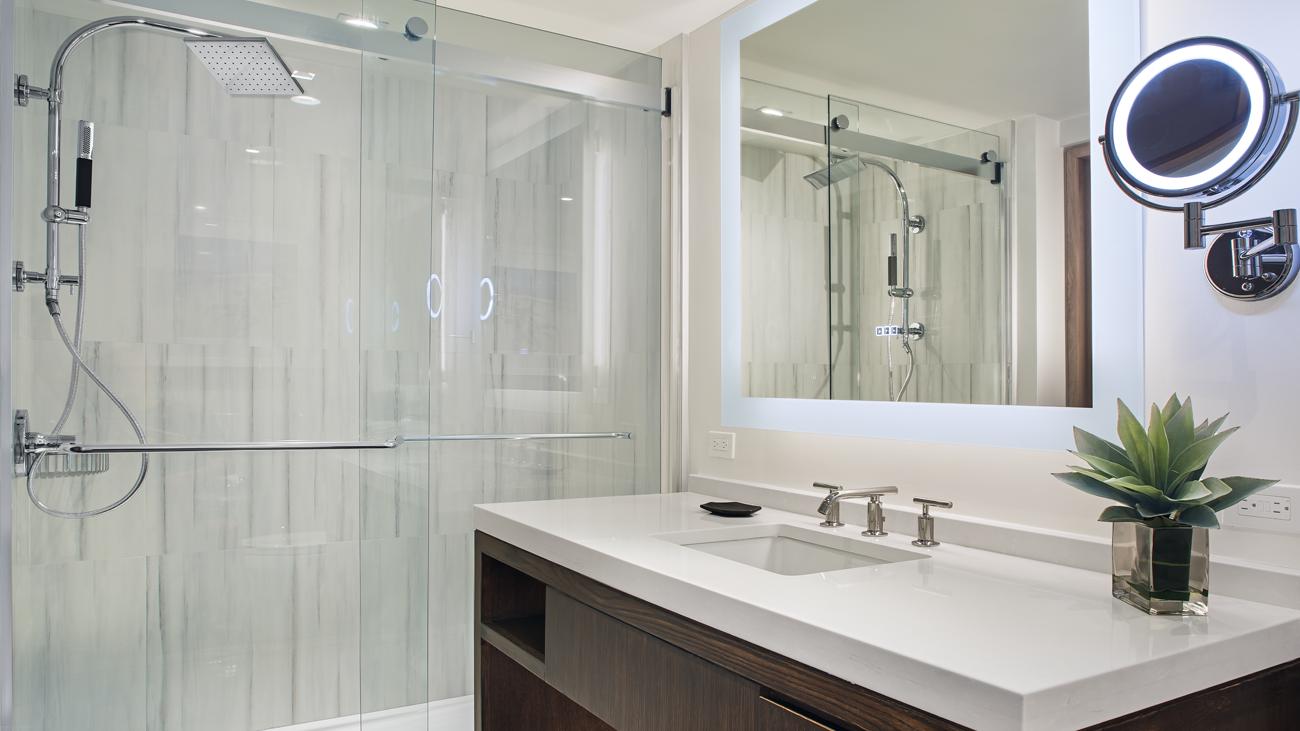 wsj-sunset-bay-two-bedroom-bathroom-interior-photo