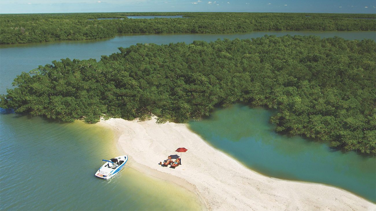 Deserted beach at Ten Thousand Islands, Courtesy Naples Marco Island Everglades CVB